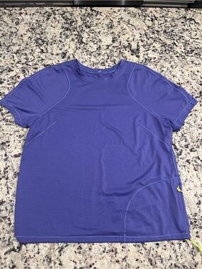 Lululemon Women's Purple Performance Short-Sleeve Top
